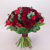 Bouquet with red roses, flower delivery in Vilnius Beatričės Gėlių Namai