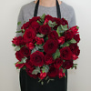 Bouquet with red roses, flower delivery in Vilnius Beatričės Gėlių Namai