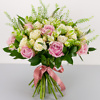 Thlaspi White and Pink bouquet flower delivery service in Vilnius Beatričės Gėlių Namai