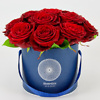Blue flower box Naomi Flower delivery service in Vilnius Beatričės Gėlių Namai