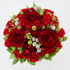 White flower box Mirabel Flower delivery service in Vilnius Beatričės Gėlių Namai