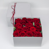 Red roses in a box. Flower delivery in Vilnius Beatričės Gėlių Namai