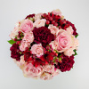 Flower box Solide Pink, flower delivery in Vilnius Beatričės Gėlių Namai
