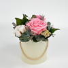 Preserved roses in a flower box